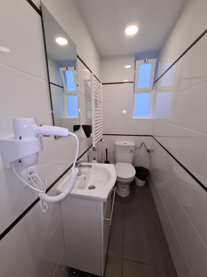 M-A Rooms Star Hostal Madrid Buitenkant foto